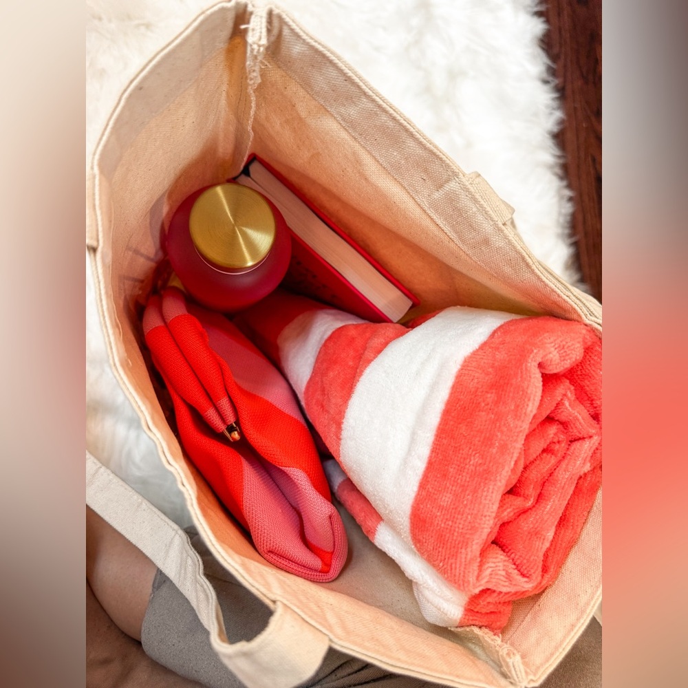 Hot Mom Pink Coral Beach Bundle 🌊 Swimsuit + Tote + Summer Gift Set Size Medium - Picture 12 of 16